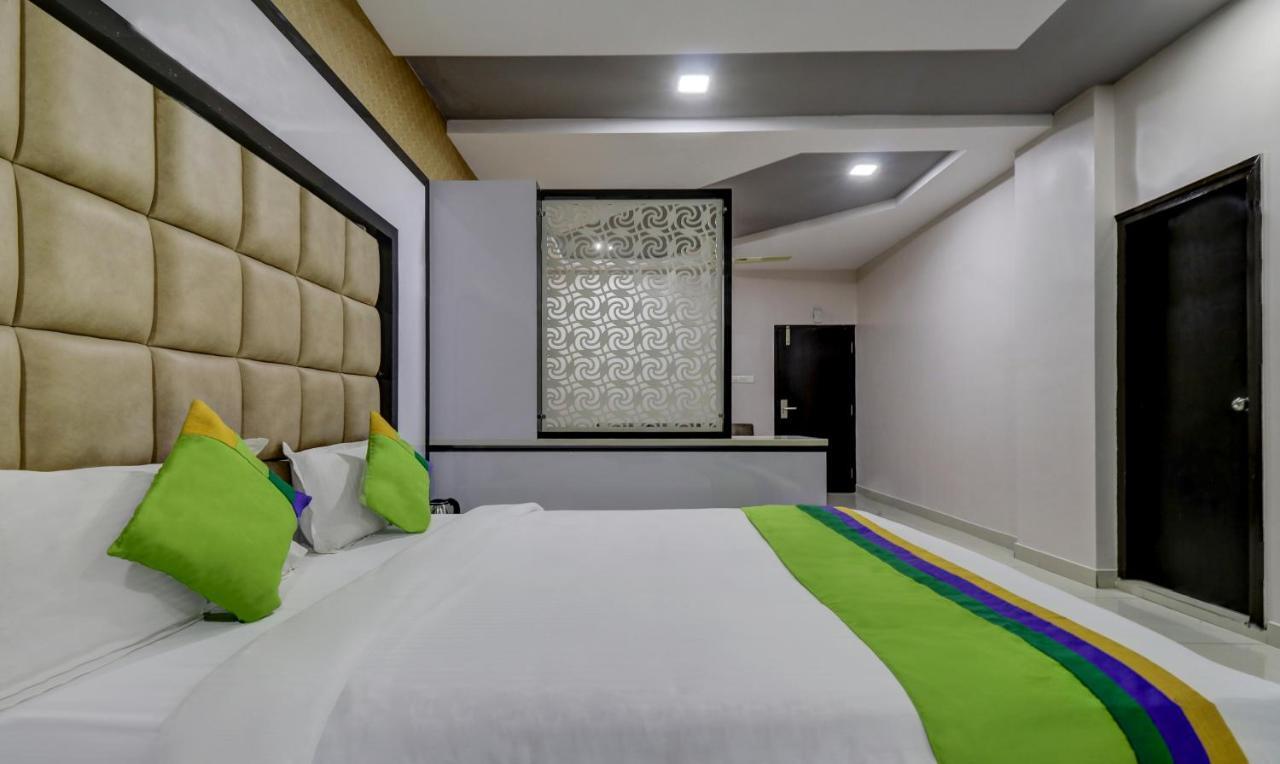 Treebo Sahara Suites 750 M From St Johns Medical College And Hospital Bangalore Exterior photo